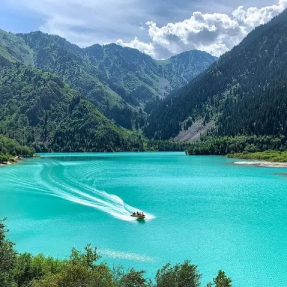 Фотография 2 - Озеро Иссык + водопад Турген